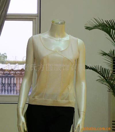 供应品牌女式毛衫系列2折促销——条纹背心