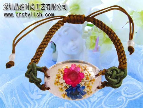 供应精美花草琥珀精品