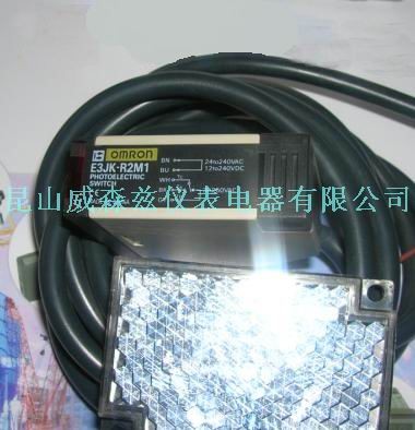 供应苏州E3JK-R2M1欧姆龙光电开关