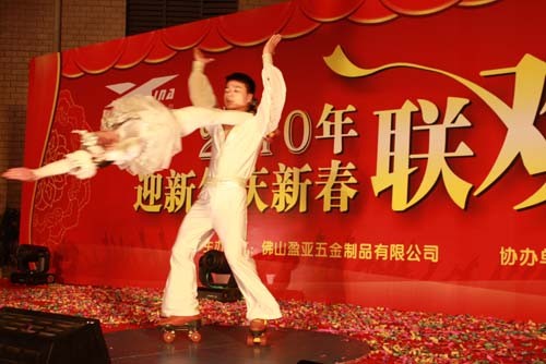 供应佛山杂技〈冰上芭蕾〉演出服务