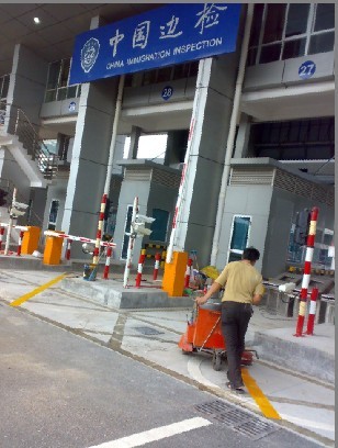 供应热熔划线_道路划线_车位划线_热熔标线_停车场划线，专业停车场规划及施工