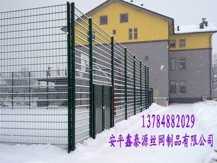 供应小区隔离网，小区围栏网，小区防护网，公园围网