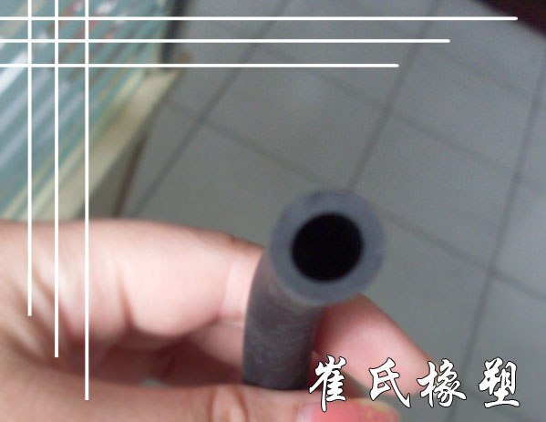 供应汽车水箱胶管