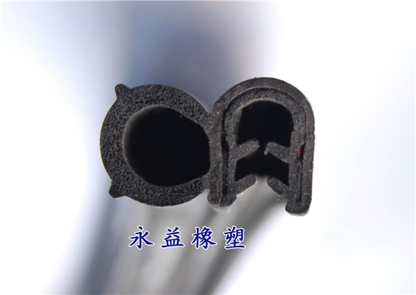供应橡胶密封条，汽车橡胶密封条