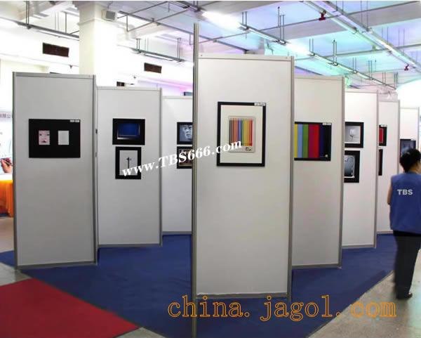 供应八棱柱展板展画屏风,贴画展览屏风,书画展览屏风,写真展览屏风,广告传媒屏