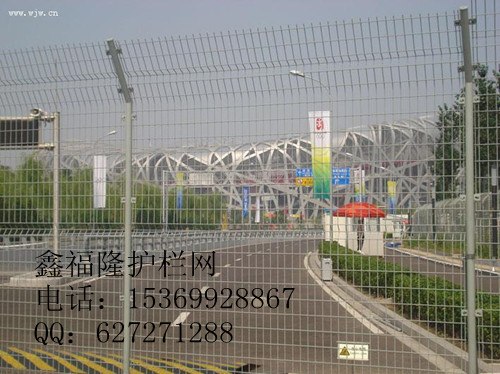鑫福隆供应大庆公路护栏网，道路护栏网，高速公路护栏网