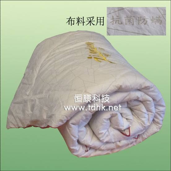 天地恒康专业的托玛琳寝具生产厂家，抗菌除螨100%羊毛新款托玛琳羊毛被，羊毛被
