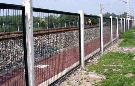 供应铁路护栏网
