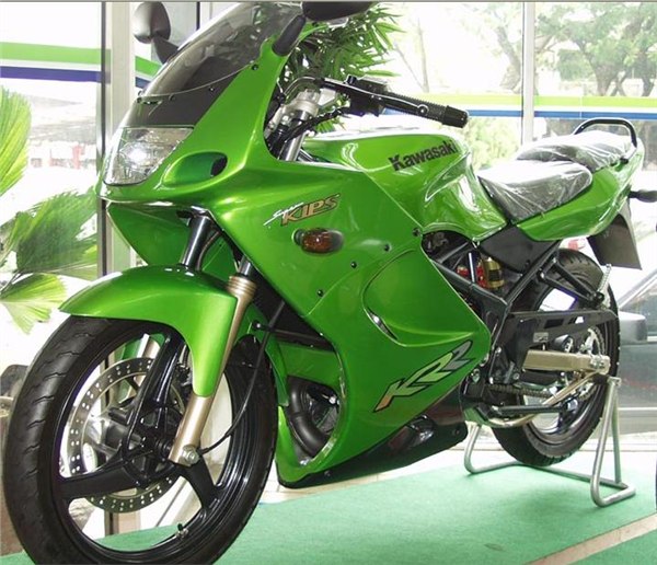 川崎KRR-150摩托车