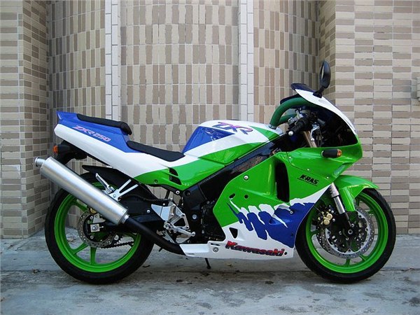 供应川崎ZXR-250R摩托车 