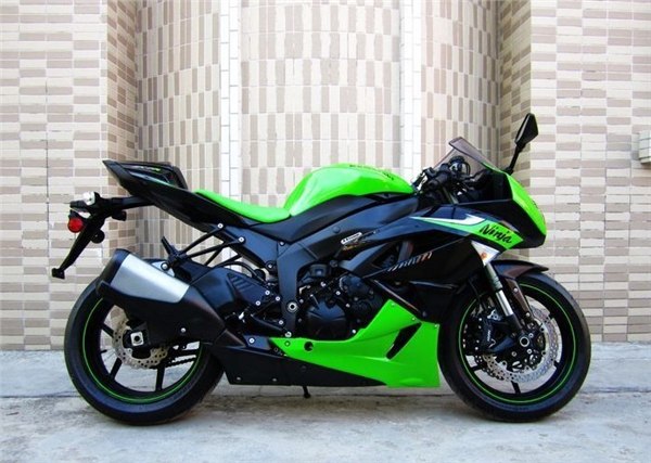 09款川崎ZX-6R摩托车 