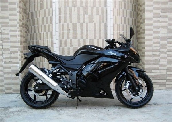 供应2009年川崎小忍者 ZX-250R (EX250K电喷版) 