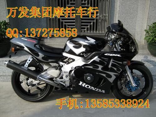 本田CBR400RR摩托车