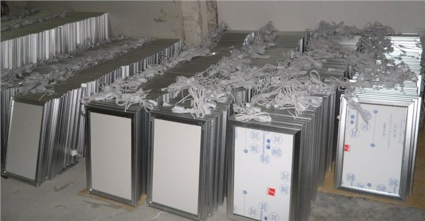 供应超薄灯箱、开启式灯箱可订做