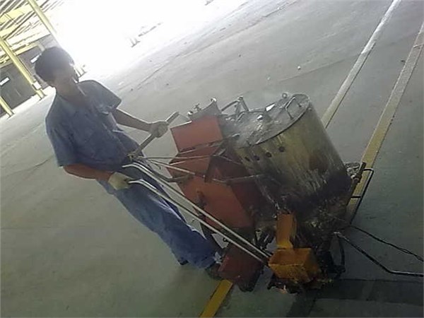 深圳划线队伍/交通道路划线/深圳热熔划线