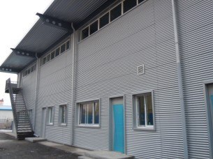 供应波纹板系统