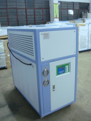 供应张家口冷水机，张家口螺杆式冷水机