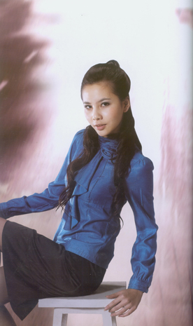 “枫轩”品牌折扣女装