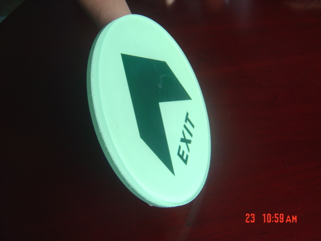 夜光玻璃指示地贴标牌