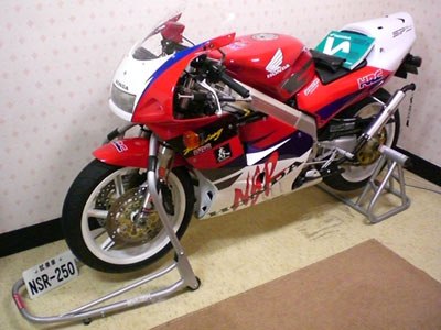 供应全新本田黄蜂CB1000R摩托车报价3000元