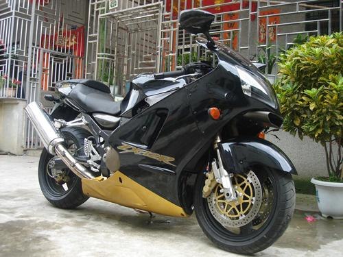 供应全新川崎ZX7R摩托车报价2800元