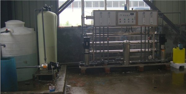 供应小型纯净水厂全套设备 纯净水厂生产设备 纯净水设备产品介绍