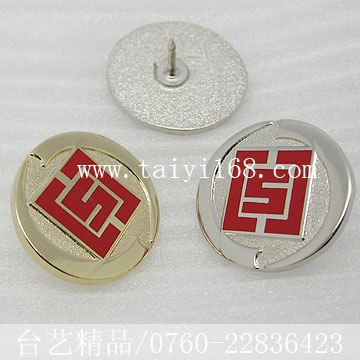 供应高档珐琅胸牌