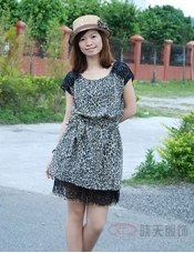 供应服装2012年短袖T恤批发2012年春夏装T恤批发
