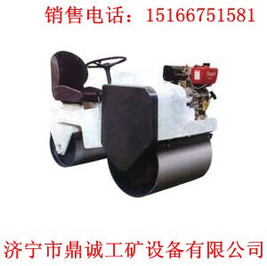 低价供应双钢轮座驾式小型振动压路机