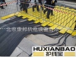 天津线槽式减速带 线槽式减速带橡胶