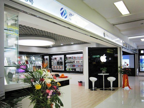 供应深圳专业数码时尚店面展厅展柜专柜设计