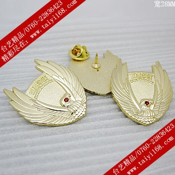 供应雄鹰立体金属胸针