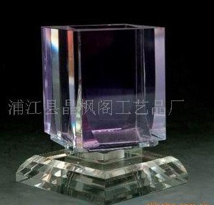 供应精美水晶笔桶工艺品
