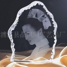 供应优美水晶工艺品