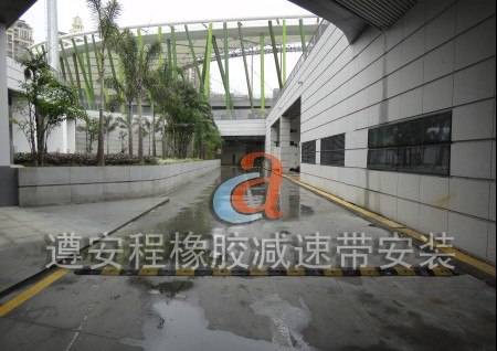 供应珠海减速带 深圳减速带 铸钢减速带