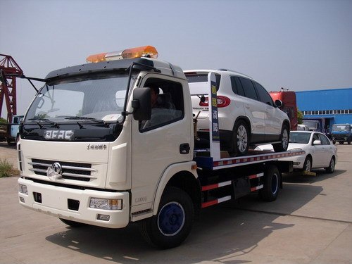 东风多利卡一拖二拖车,道路清障车,道路救援车生产厂家