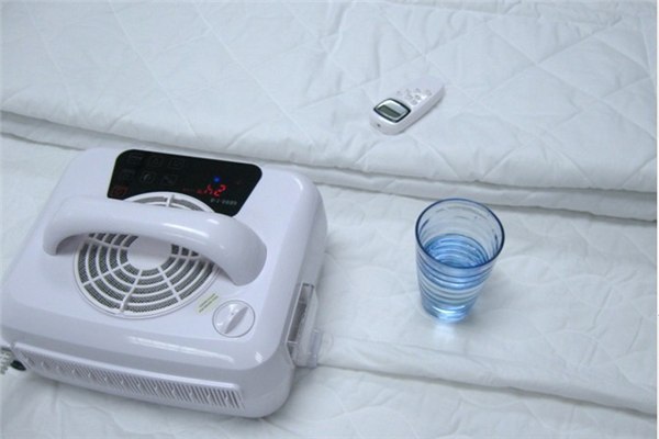 空调床垫水控温床垫  保健按摩床垫