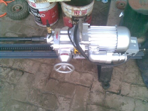 自来水管道顶管机|非开挖过道顶管