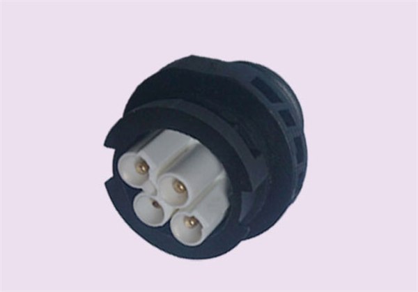 IP68防水连接器为LED屏安装工程效劳