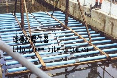 供应管式盘式微孔曝气管曝气头曝气器价格多少钱