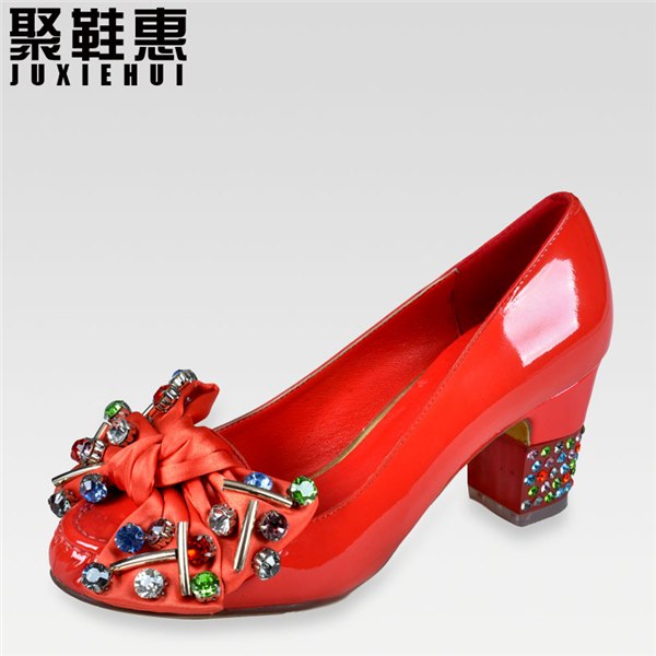 供应2012休闲女鞋休闲女鞋批发女鞋生产厂家