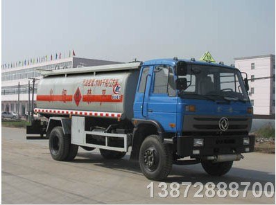 程力威运油车|东风10吨-15吨运油车|30吨运油车价格