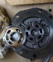 供应日立ZX200-3挖掘机行走马达盖