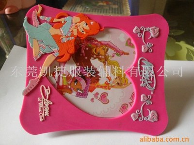 供应硅胶饰品 硅胶工艺品 硅胶制品 时尚硅胶饰品 时尚环保吊饰