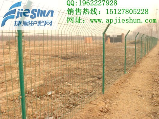 供应果园防护网、圈地围栏网、围地隔离网、园林护栏网