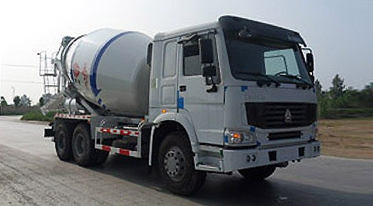 重汽后双桥混凝土搅拌车