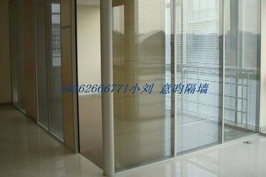 供应品牌双层玻璃隔断加百叶80型号成品玻璃隔断