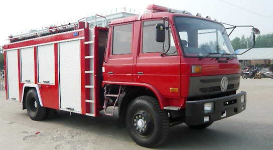 东风153泡沫消防车