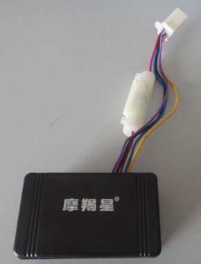 供应摩托车GPS定位防盗器