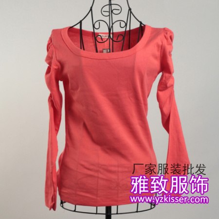 供应秋装t恤批发哪里有韩版服装批发呢深圳情侣装批发印花短袖批发